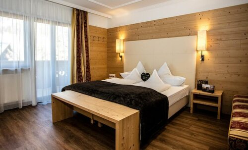 Hotel Dorfer Alpine&Charming, Забронировать Отель СПА-отели Сельва-ди-Валь-Гардена, рядом с Бугельный подъёмник Бьянканеве, SPA-услуги