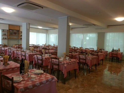 Hotel Irene, Забронировать Отель Риччоне 