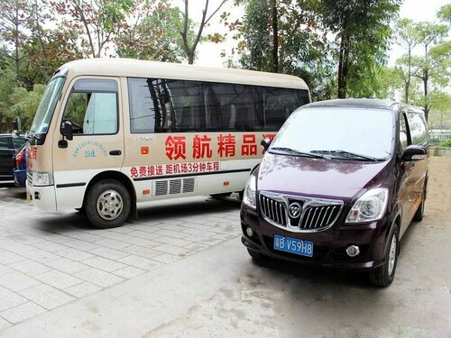 Linghang Hotel Shenzhen Airport Branch, Забронировать Отель Баоань 