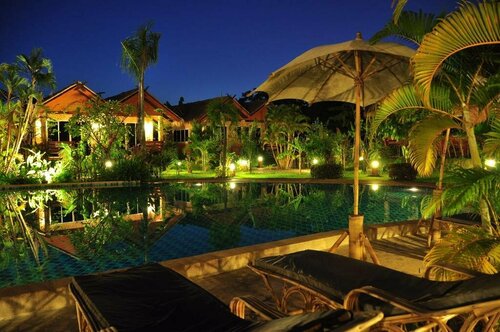 Golden Elephant Resort, Забронировать Курортный отель Отели провинции Чианг Мая с парковкой, Парковка