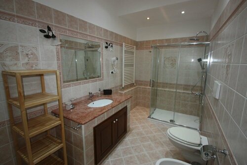 B&B White Rooms Salento, Забронировать Отель «постель и завтрак» Морчано-ди-Леука Саленто