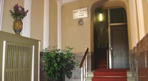 Hotel Pension Messe, Reservar Hotel Hotéis em Berlim com estacionamento, perto de Halensee, Estacionamento