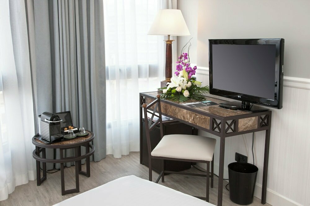 Hotel Gran Via