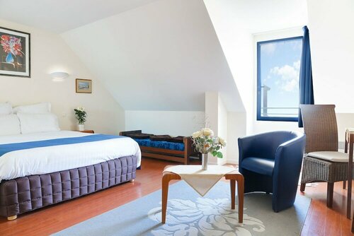 Logis Hôtel Le Chevalier Gambette, Book Hotel  