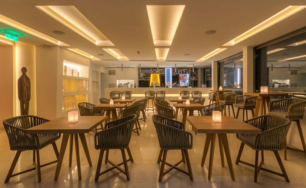 Central Hotel
