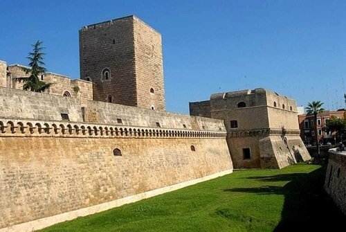 B&B Bari Old Town, Забронировать Отель «постель и завтрак» Отели Бари с завтраком, рядом с Театр Петруцелли, Завтраки
