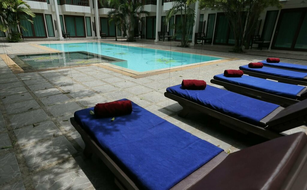 Mantrini Hotel