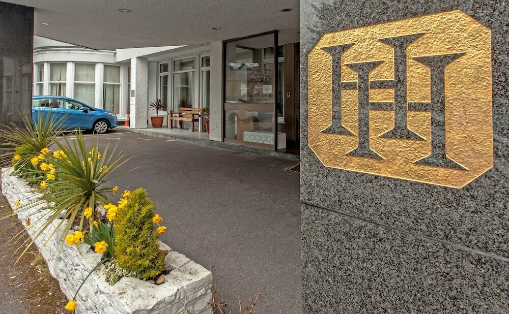 Heathlands Hotel