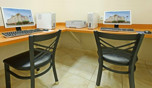 Candlewood Suites West Little Rock by IHG, Забронировать Отель Отели Озакр с бассейном, Бассейн