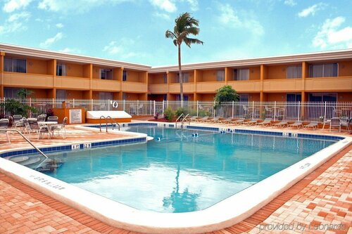 Punta Gorda Waterfront Hotel & Suites, Забронировать Отель Пунта Горда Southwest Florida