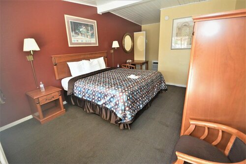 American Inn Express, Rezervovat Mini-hotel Red Bluff Kalifornie