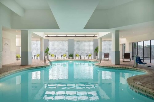 Отель Embassy Suites by Hilton Charlotte, Забронировать Отель Шарлотте Северная Каролина