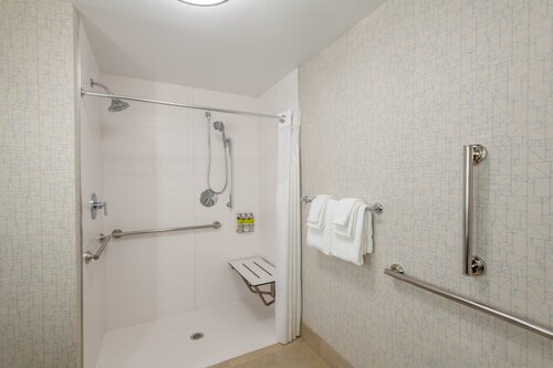 Holiday Inn Express & Suites - Phoenix - Airport North by IHG, Забронировать Отель Кемелбэк-Ист Финикс