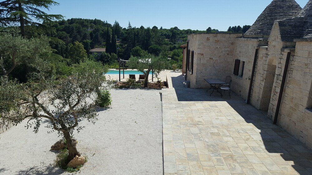 Trulli Parco Grande