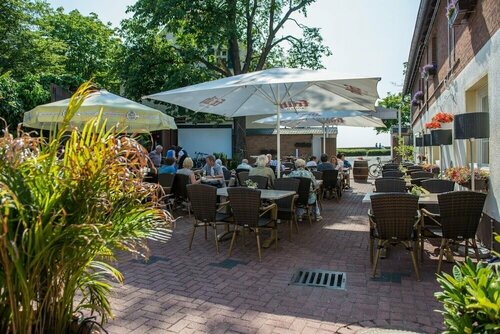 Hotel & Restaurant Zum Vater Rhein, Забронировать Отель Монхайм Северный Рейн-Вестфалия