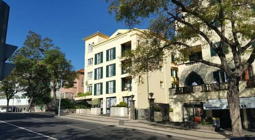 Avenue Park, Забронировать Отель Отели Фуншал с парковкой, рядом с Igreja do Colegio Sao Joao Evangelista, Парковка
