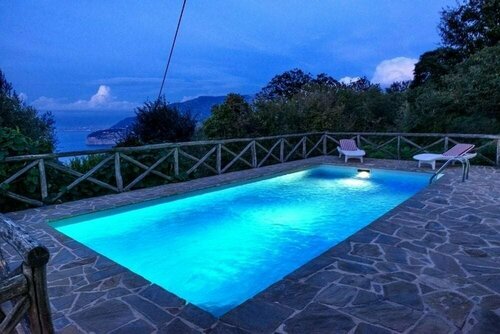 Villa Giulia in Sorrento, Забронировать Вилла Отели Побережья Сорренто с парковкой, Парковка