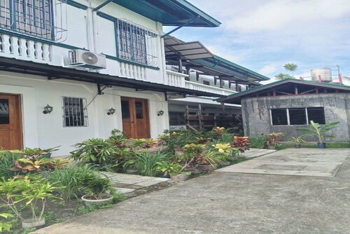 Casa Tentay Iloilo City, Забронировать Отель Недорогие отели Илоило, рядом с Торговый центр SM City Iloilo, недорого