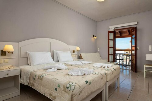 Hotel Athena, Забронировать Отель Коккари Самос