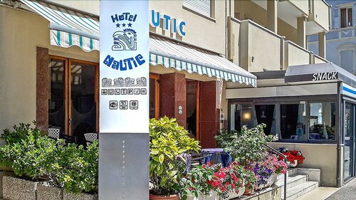 Nautic Beach Hotel, Забронировать Отель Визерба Римини