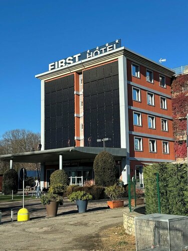 First Hotel Malpensa, Đặt Khách sạn Somma Lombardo Provincia di Varese