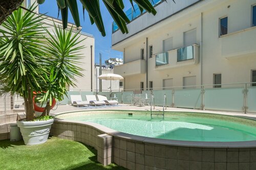 Residence Capitol, Забронировать Отель СПА-отели Каттолики, рядом с Аквариум Le Navi, SPA-услуги
