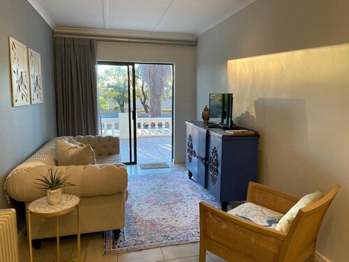 Dellville Country House & Cottages, Забронировать Фермерский дом Карнарвон Northern Cape
