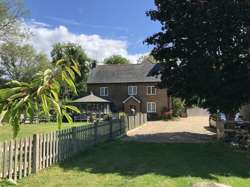 The Old Mill Bed and Breakfast, Varaa Hotelli Bere Regis 