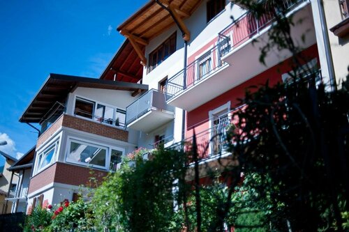 B&B Il Pettirosso, Reserva ahora Bed & breakfast Malonno Lombardía