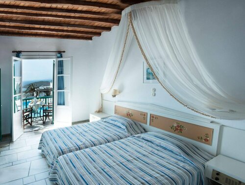 Mr. and Mrs. White Tinos, Забронировать Отель Отели Тиноса с парковкой, Парковка