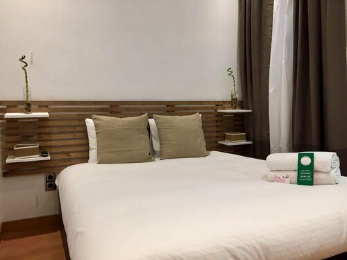 Woohoo Suites Madrid, Забронировать Гостевой дом Гостевые дома Мадрида, рядом с Здание Grassy, Гостевой дом