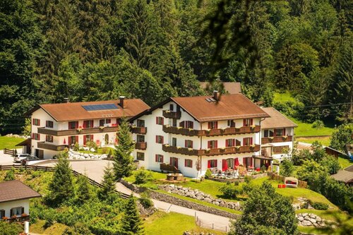 Bayern Resort - Premium Ferienwohnungen, Prenota Hotel Garmisch-Partenkirchen Baviera