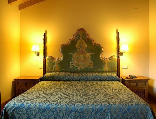 Hotel Garabatos, Забронировать Отель Отели в центре Наварредонда-де-Гредос с завтраком, отели в центре Наварредонда-де-Гредос с завтраком