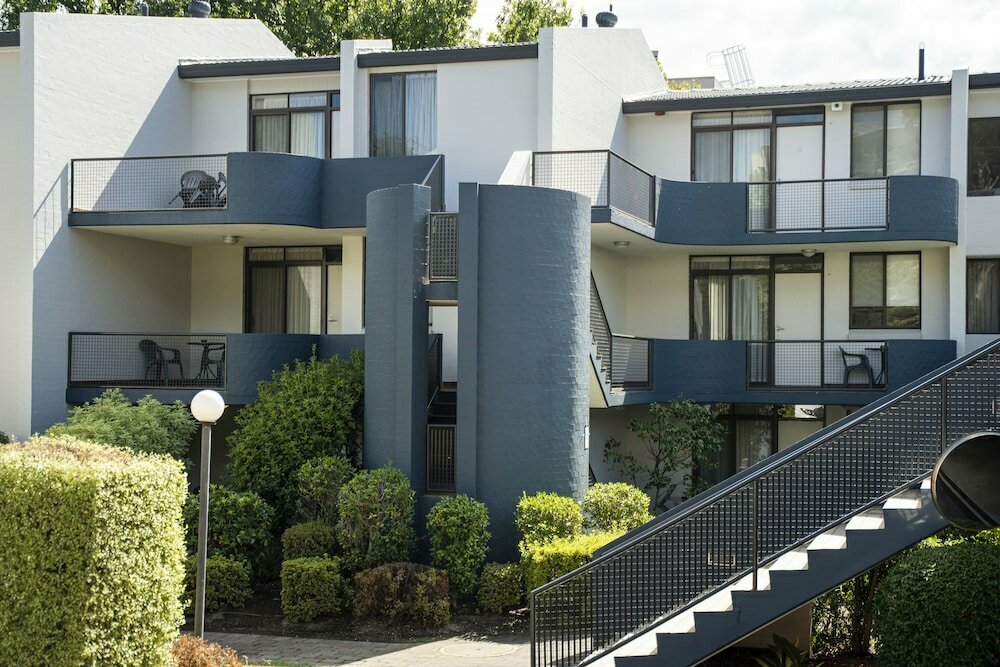 Manuka Park Apartments