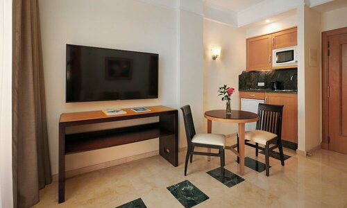 Grupotel Playa de Palma Suites & Spa, Book Hotel Playa de Muro Mallorca