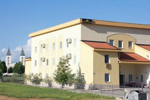 Domus Damar, Забронировать Гостевой дом Отели Меджугорья с завтраком, рядом с Apparition Hill, Завтраки