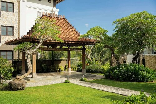 Royal Tulip Springhill Resort Jimbaran, Забронировать Курортный отель Курортные отели провинции Бали, Курортный отель