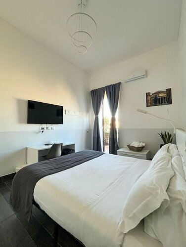 Arch Rome Suites, Забронировать Гостевой дом Отели Пантеона с парковкой, Парковка