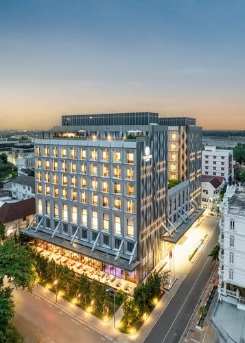 DoubleTree by Hilton Vientiane, Book Hotel Hoteller i Vientiane Province med pool, Swimmingpool