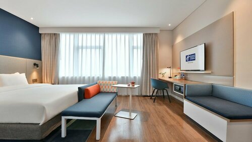 Holiday Inn Express Chengdu North Railway Station by IHG, Забронировать Отель Отели Цзиньню с парковкой, Парковка