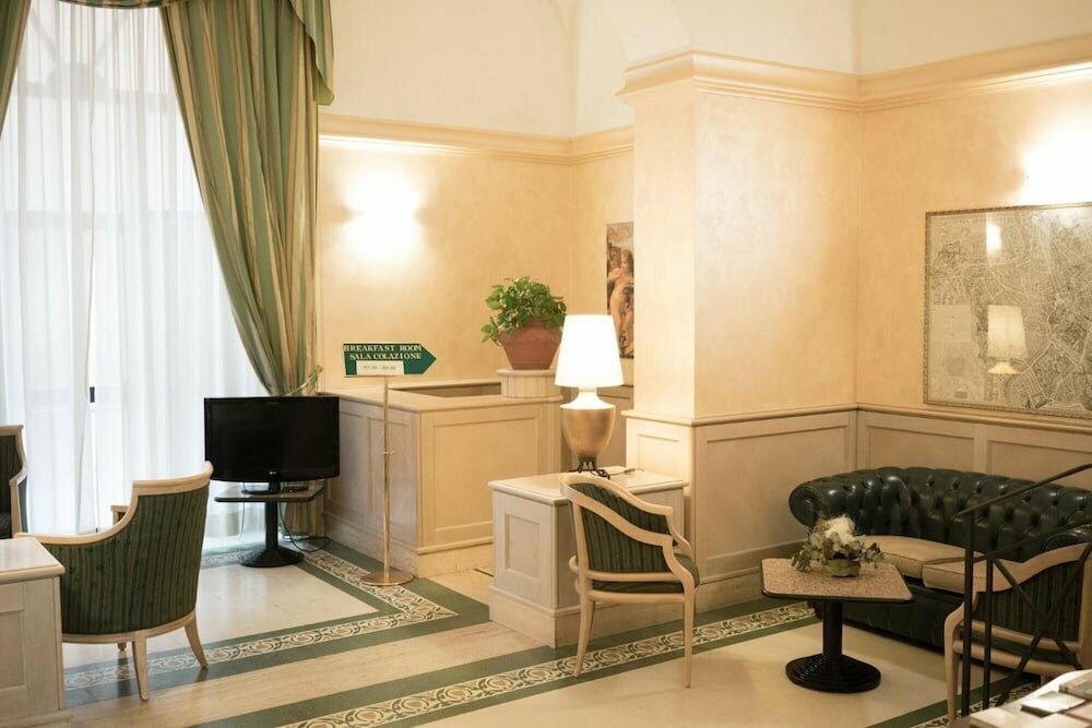 Hotel Capitol
