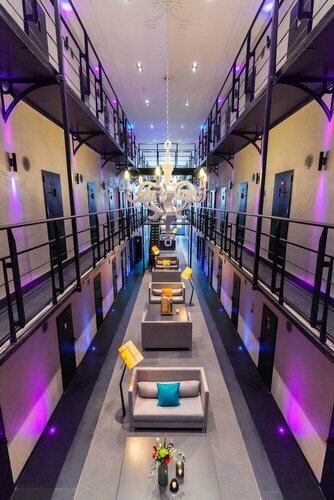 Het Arresthuis, Book Hotel Roermond North-Limburg