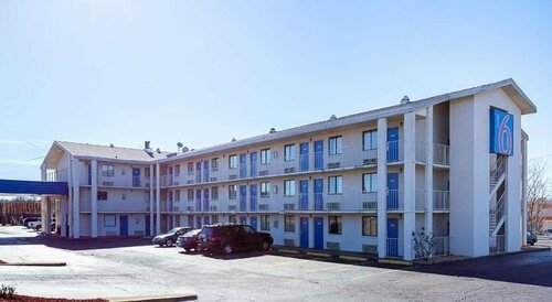 Motel 6 Jackson, MS, Забронировать Мотель Мотели Джэксон, Мотель
