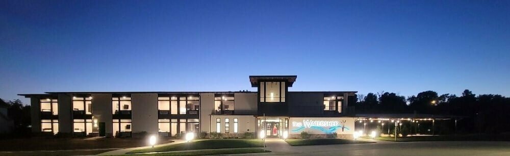 Watershed Hotel