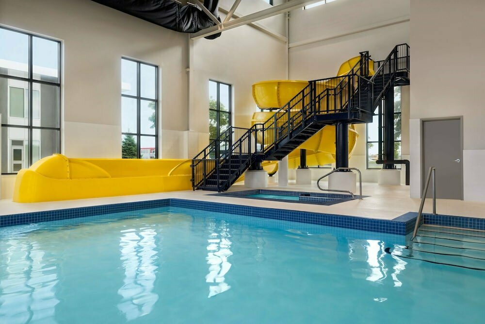 Microtel Inn & Suites Dorval QC