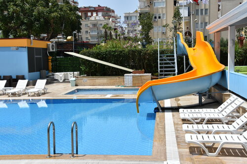 Vi̇va Beach Hotel, Забронировать Отель Отели Средиземноморского региона с парковкой, Парковка