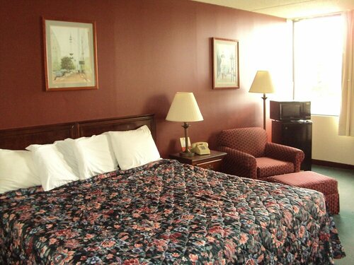 Red Carpet Inn And Fantasuite Hotel, Rezervovat Hotel Greenwood Indiana