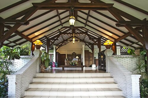 Alam Sari Homestays, Забронировать Отель Тегаллаланг Гианьяр