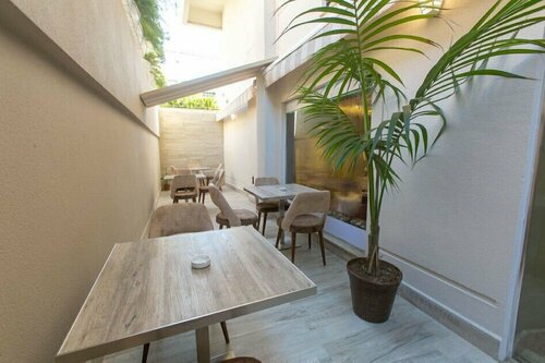Madaure Hotel - Chéraga, Book Hotel Hoteller i Algier med parkering, Parkering