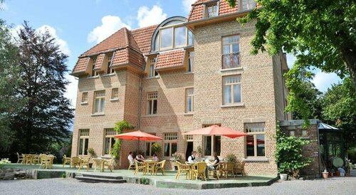 Les Tilleuls Hotel, Забронировать Отель Ла-Рош-ан-Арден 